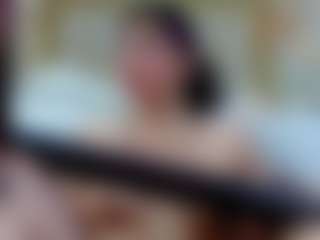 Live cam show with lissiehiltton - Moaning on madthumbs