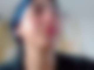 Live cam show with lissiehiltton - Moaning on SinfulBabes