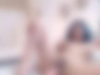 Live cam show with lissiehiltton - Fuck Machine on livesuperchat.net