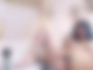 Live cam show with lissiehiltton - Moaning on Milfs Live
