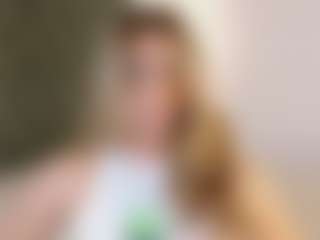 sweettcamila699's Live Sex Cam Show