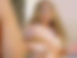 sweettcamila699's Live Sex Cam Show