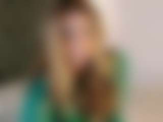 sweettcamila699's Live Sex Cam Show