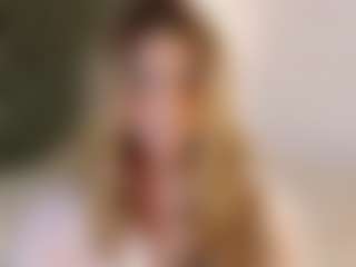 Live cam show with sweettcamila699 - Italian on fuck-show.com