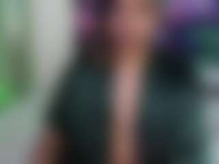 Live cam show with Mzprettyzone - Creamy on instabang