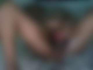 Live cam show with Mzprettyzone - Horny on alttransgirls