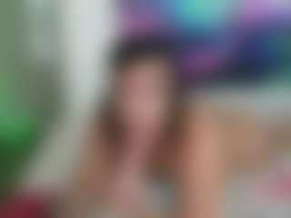 Live cam show with Mzprettyzone - Twitter on 1on1-livenow