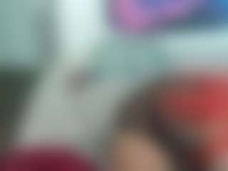 Live cam show with Mzprettyzone - Twitter on livesuperchat.net