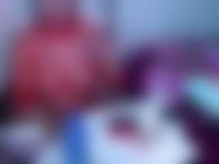 Live cam show with Mzprettyzone - Creamy on Camsoda