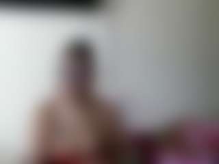 Live cam show with Mzprettyzone - Creamy on CamClone