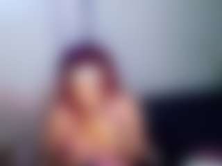 Live cam show with Stonergirl - Creamy on livesuperchat.net