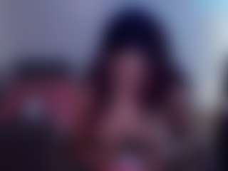 Live cam show with Stonergirl - Creamy on pussylord.com