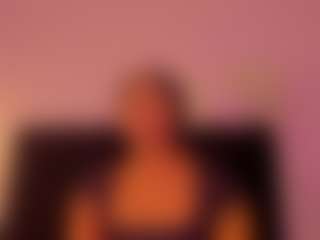 abigail-bolton's Live Sex Cam Show