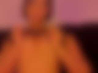 abigail-bolton's Live Sex Cam Show