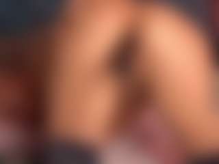 Aurora-Bitch's Live Sex Cam Show