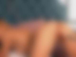 Live cam show with Aurora-Bitch - Fuck on livesuperchat.net