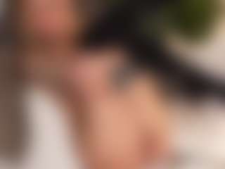Aurora-Bitch's Live Sex Cam Show