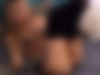 Aurora-Bitch's Live Sex Cam Show
