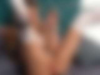 Live cam show with Aurora-Bitch - Nipple Piercings on livesuperchat.net