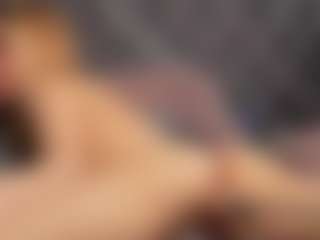 Aurora-Bitch's Live Sex Cam Show