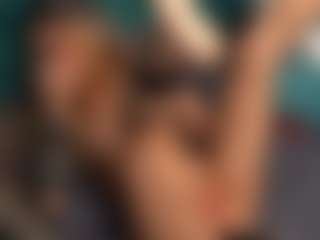 Aurora-Bitch's Live Sex Cam Show