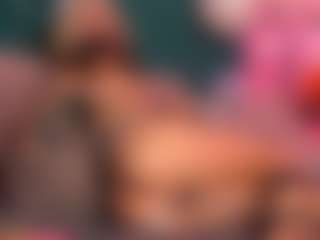 Live cam show with Aurora-Bitch - Altgirl on Mixed Magazine Live