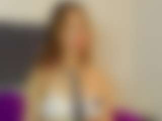 Live cam show with adara-44 - Green Eyes on Free Soda