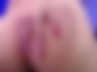 Live cam show with anna - Double Penetration on boobsie.com