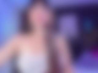 anna MILF webcam performer live streaming