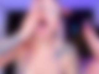 Live cam show with anna - Lovense on Gym Cam Girls