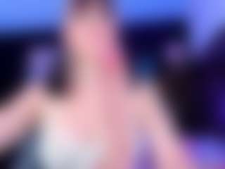 Live cam show with anna - Oil on crypto-cams