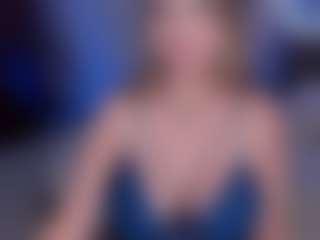 Live cam show with HannaSophiiaa - Average on Camsoda Late Night