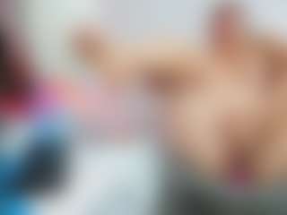 Natasha MILF webcam performer live streaming