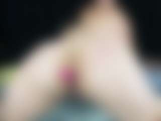 Live cam show with Natasha - Thick on fuklive.com