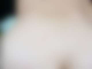 Natasha MILF webcam performer live streaming