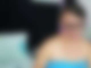Natasha MILF webcam performer live streaming