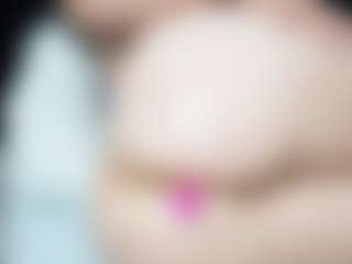 Live cam show with Natasha - Butt Plug on livesuperchat.net