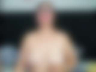 Live cam show with Natasha - Butt Plug on realtime-chat