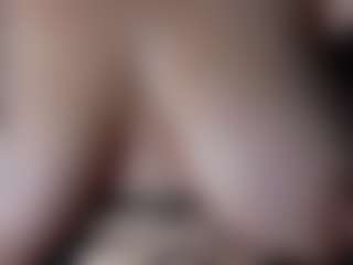 Natasha MILF webcam performer live streaming