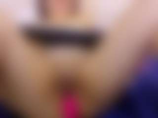 Kinky-redhead18's Live Sex Cam Show