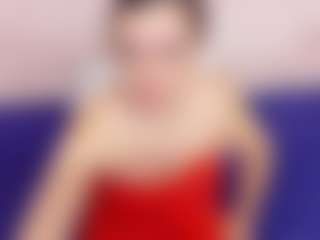 Kinky-redhead18 MILF webcam performer live streaming