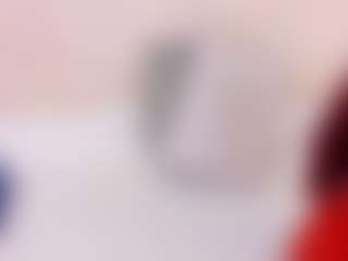 Kinky-redhead18 MILF webcam performer live streaming