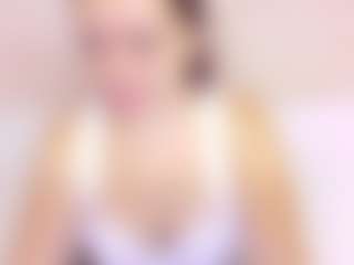 Kinky-redhead18's Live Sex Cam Show