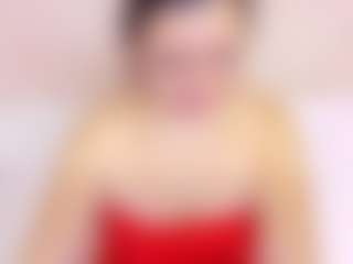 Kinky-redhead18 MILF webcam performer live streaming