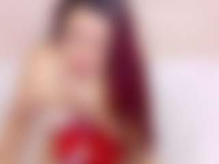 Kinky-redhead18 MILF webcam performer live streaming
