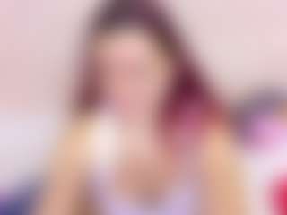 Kinky-redhead18 MILF webcam performer live streaming