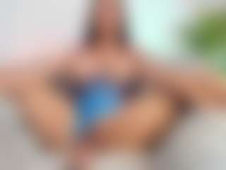 mialove229's Live Sex Cam Show