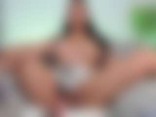 mialove229's Live Sex Cam Show