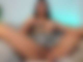 mialove229's Live Sex Cam Show
