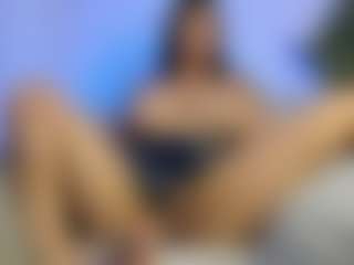 mialove229's Live Sex Cam Show